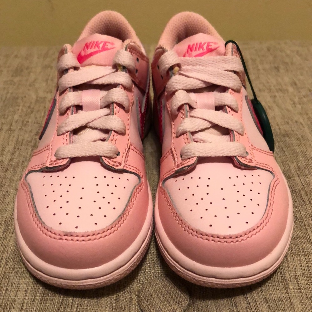 Toddler Girl’s Nike Sneaker